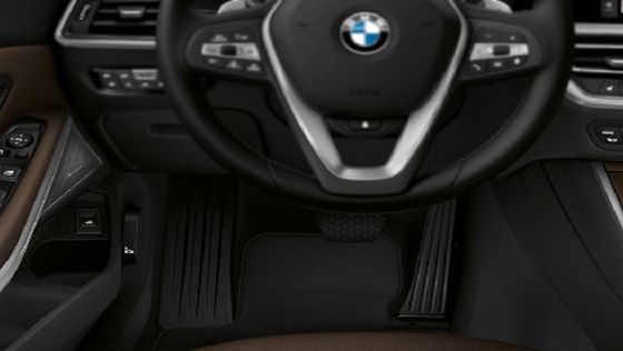 BMW 3 Series Sedan 2019 Interior 005