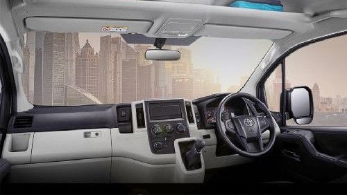 Toyota Hiace 2019 Interior 001