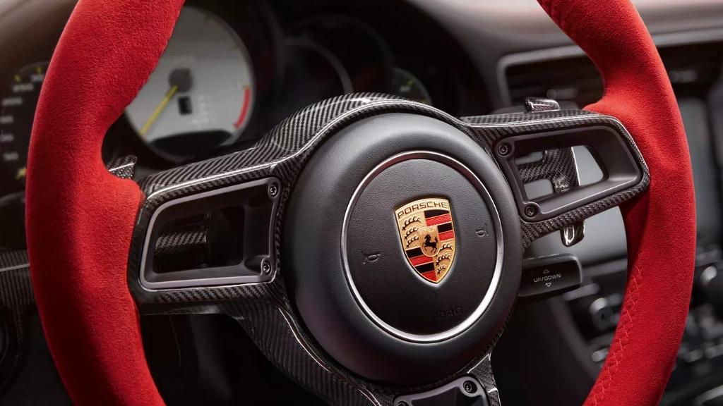 Porsche 911 2019 Interior 004