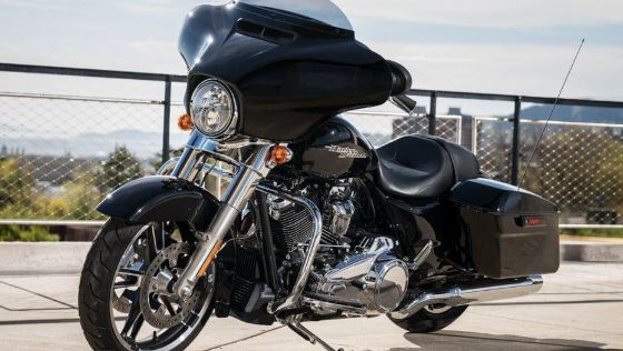 2021 Harley Davidson Street Glide Standard Eksterior 001