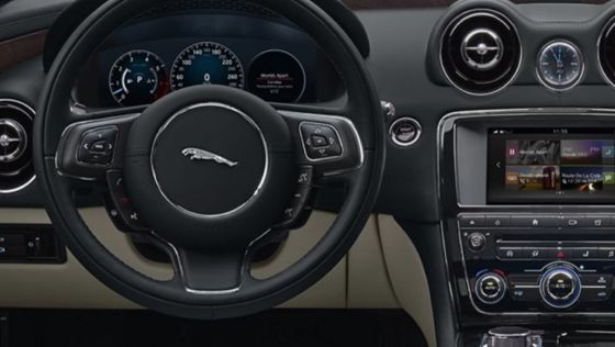 Jaguar XJ 2019 Interior 001