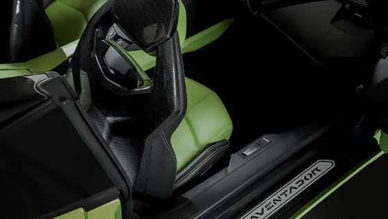 Lamborghini Huracan 2019 Interior 008