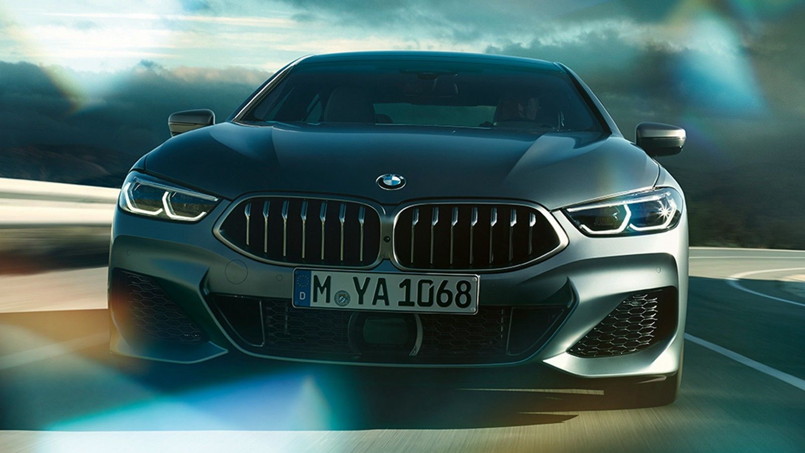 BMW 8 Series Coupe 840i Gran Coupe Eksterior 002